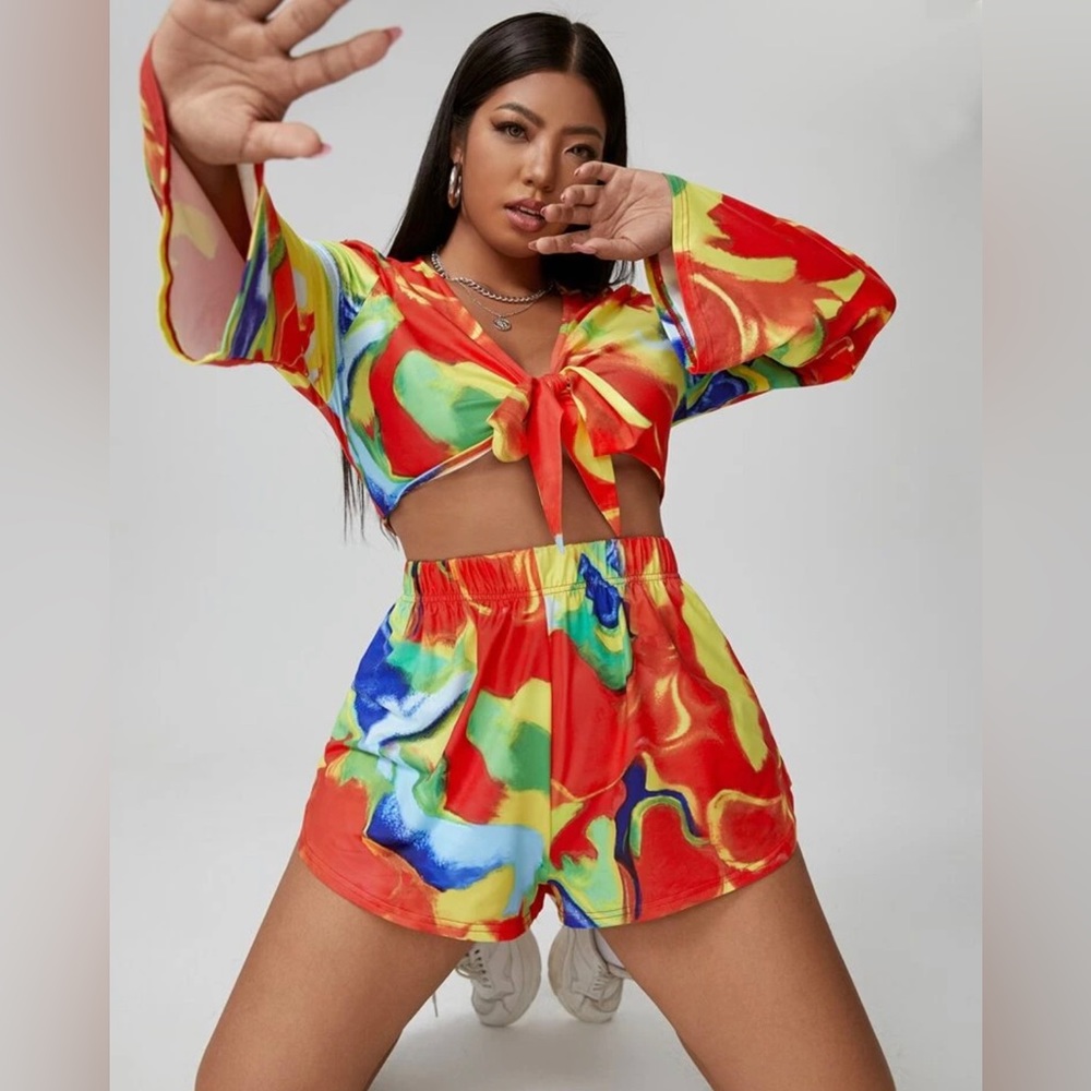 SHEIN Plus Size CURVE Tie Dye Top & Shorts Set